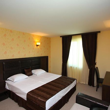 فندق Siena House سوزوبول المظهر الخارجي الصورة